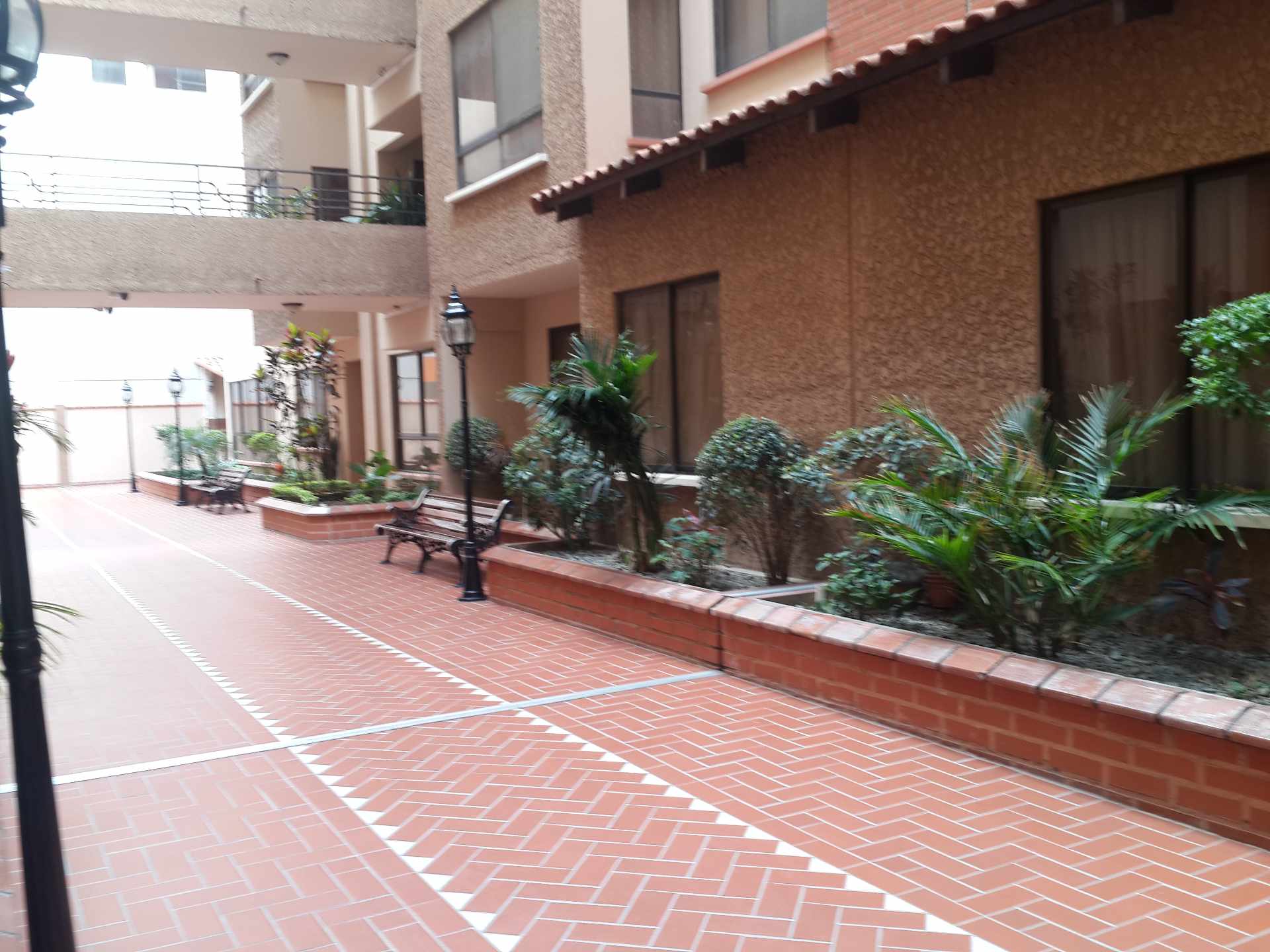 Departamento en Hipódromo en Cochabamba  2 baños 1 parqueos Foto 1