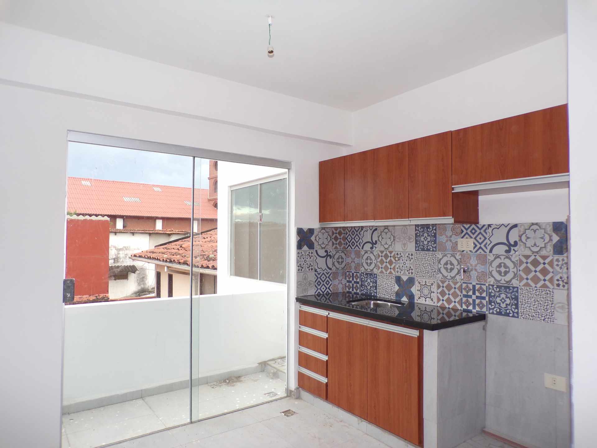 En Alquiler a $us 400 Foto 1