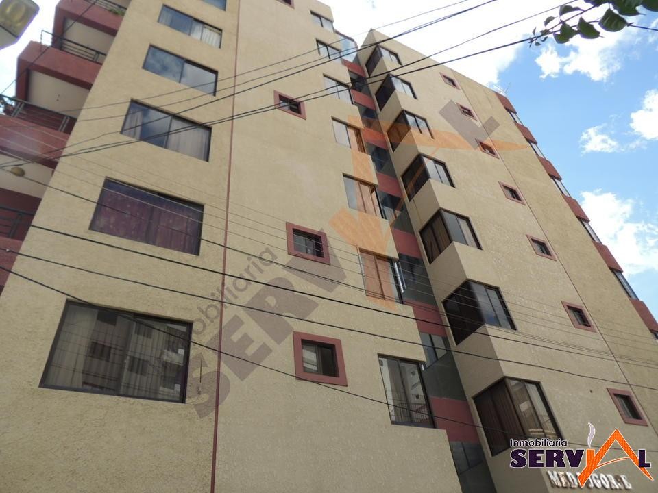 Departamento en Tupuraya en Cochabamba 3 dormitorios 3 baños 1 parqueos Foto 1