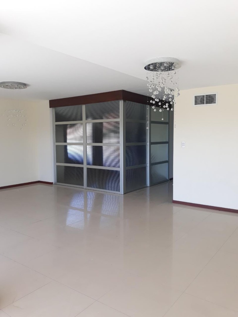 Departamento en AlquilerCONDOMINIO EQUIPETROL 2 en Canal Isuto entre 2do. y 3er. anillo 3 dormitorios 3 baños 2 parqueos Foto 18