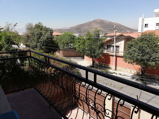 Casa en Aranjuez en Cochabamba 5 dormitorios 3 baños  Foto 15