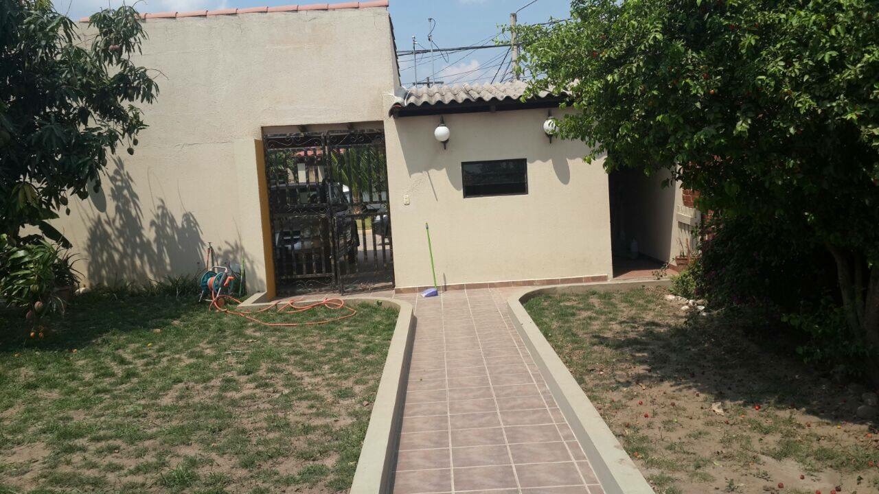 En Alquiler a $us 650 Foto 2