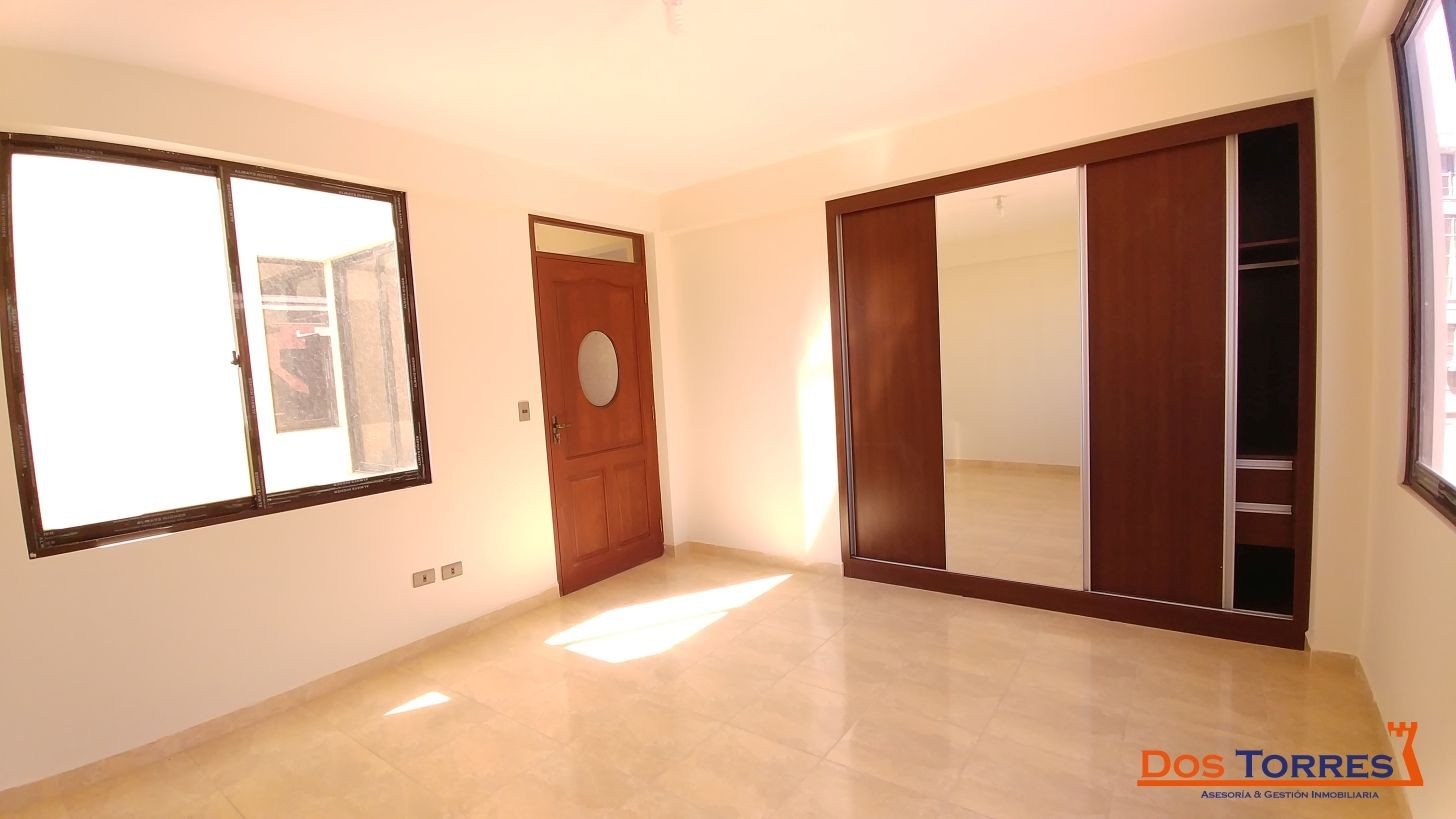 Casa en Venta185.000 $ Casa Nueva en Venta final Beijing de 3 plantas - Ref. 01631 6 dormitorios 6 baños 2 parqueos Foto 4