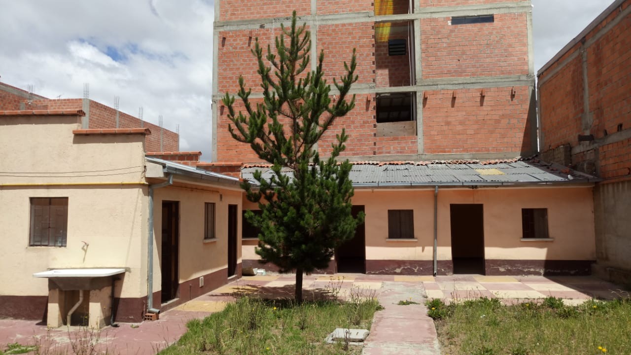 Casa Villa Adela, ave. Bolivia, calle 23. El Alto Foto 4