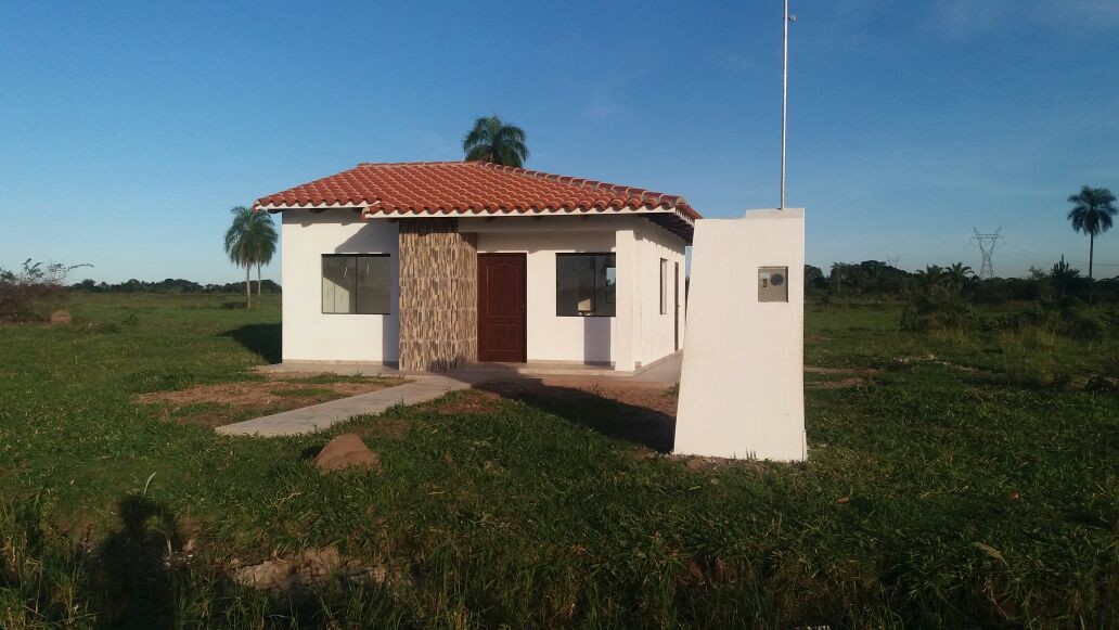 Casa en VentaUrbanización Ebenezer Norte 2, lado de Integración del Norte y colindante con Urbanización Motacú. Foto 1