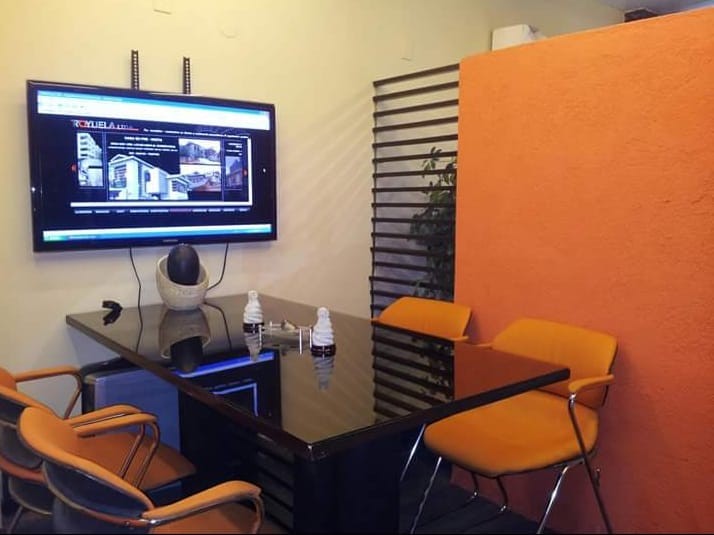 Local comercial en Sopocachi en La Paz 3 dormitorios 1 baños 1 parqueos Foto 8