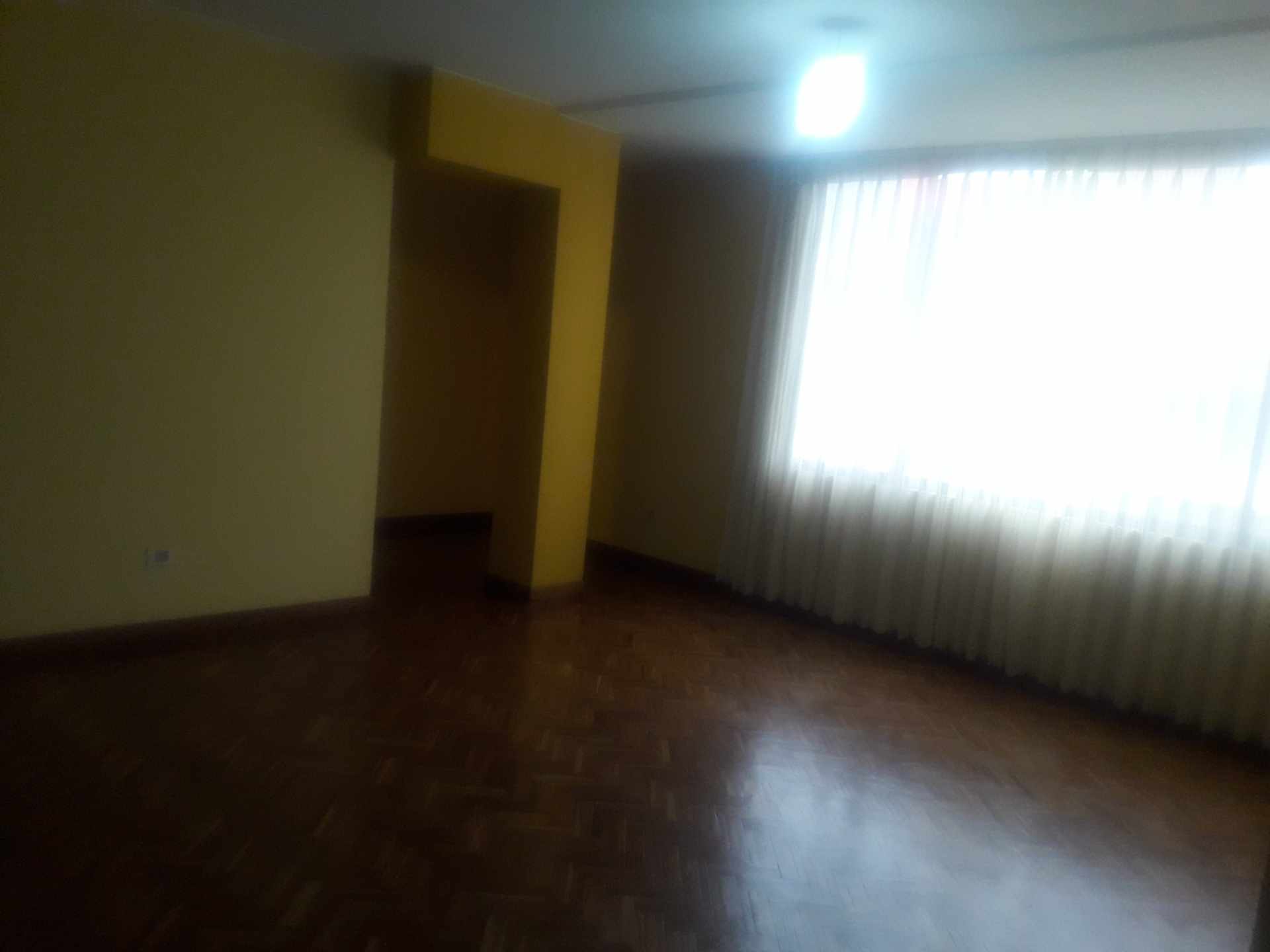 Departamento en Sopocachi en La Paz 3 dormitorios 3 baños  Foto 6