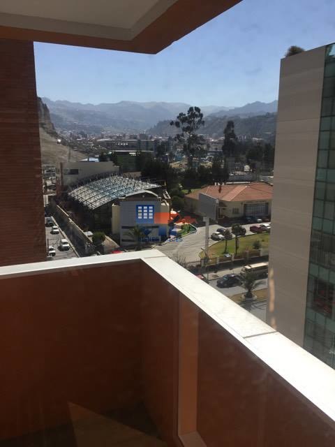 Oficina en Calacoto en La Paz  1 baños  Foto 3