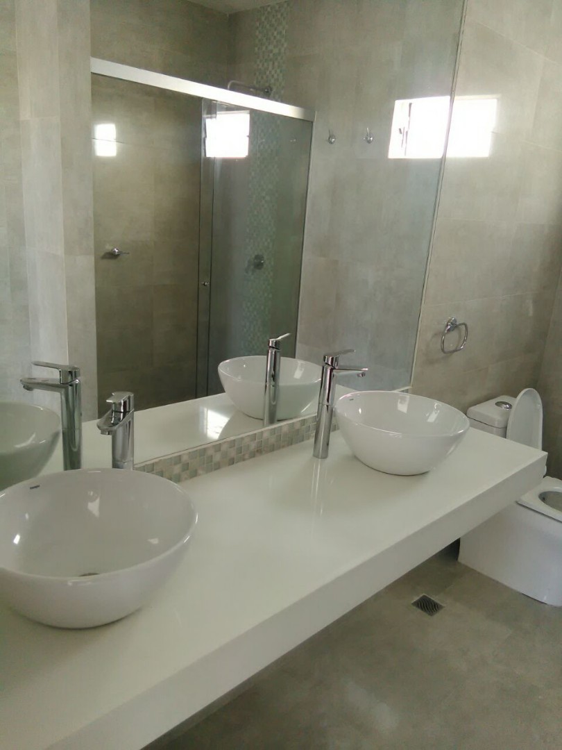 Departamento en Las Palmas en Santa Cruz de la Sierra 3 dormitorios 5 baños 2 parqueos Foto 6