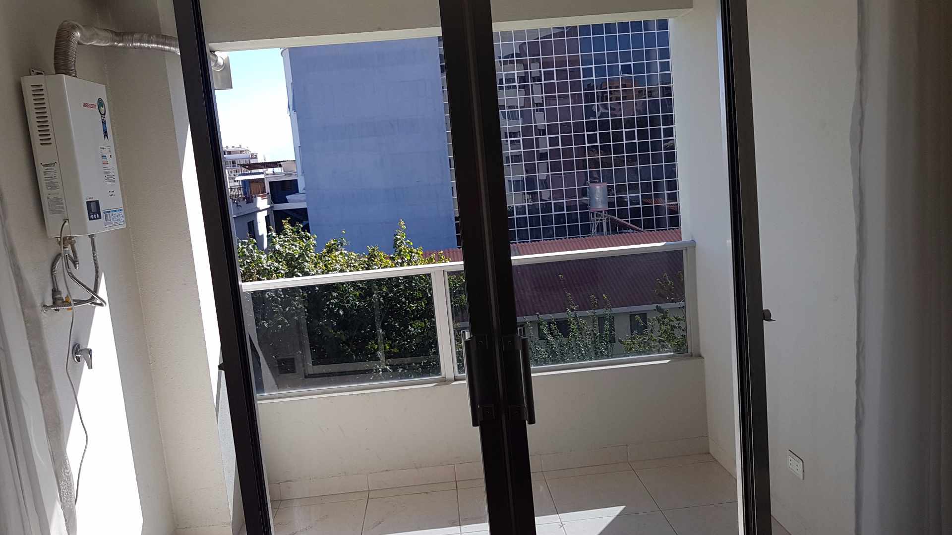 Departamento en Queru Queru en Cochabamba 2 dormitorios 2 baños 1 parqueos Foto 11