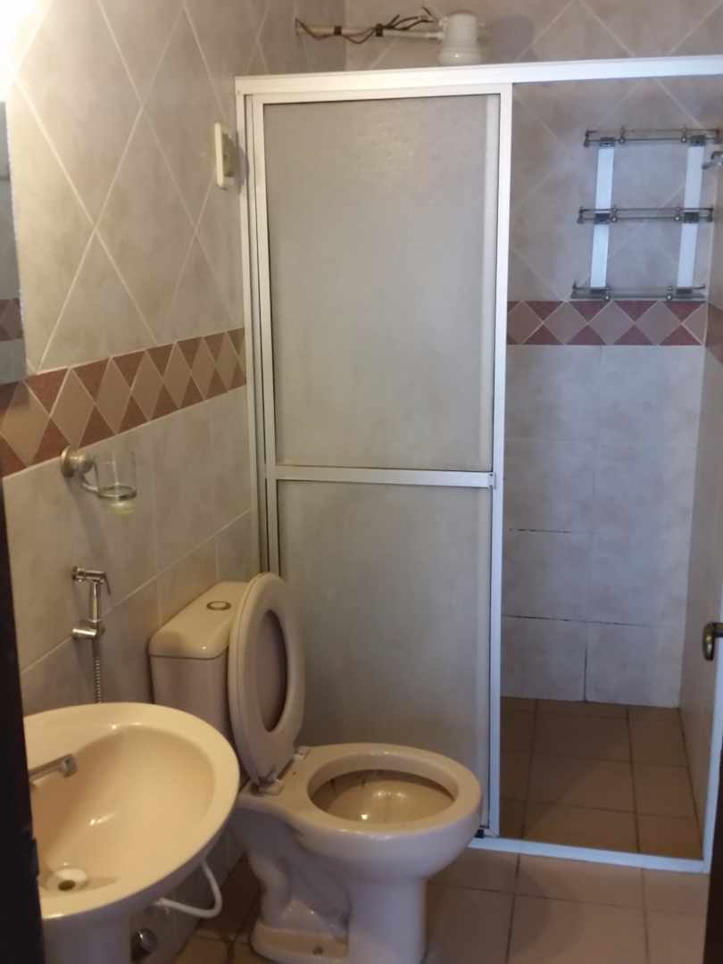 Departamento en AlquilerAvenida paragua entre 3er y 4to anillo, barrio la chacarilla, conavi 2 dormitorios 1 baños 2 parqueos Foto 2