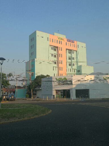 Departamento en VentaCalle 27 de Mayo casi Av. Viedma, frente a TIGO Foto 4