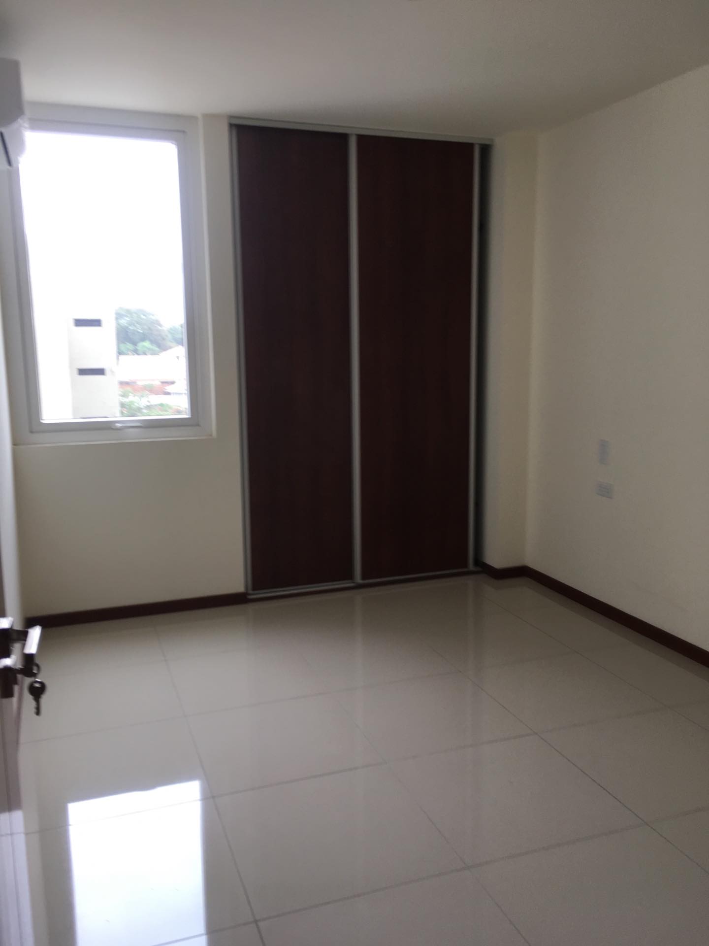 Departamento Edificio macororo 9. Canal isuto frente a la Cabrera Restaurant  Foto 4