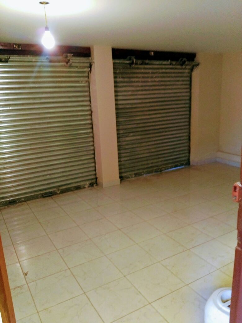 Casa en La Chimba en Cochabamba 6 dormitorios 3 baños 7 parqueos Foto 6