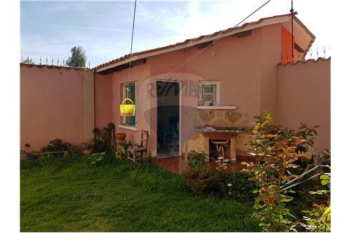 Casa en Quillacollo en Cochabamba  4 baños 1 parqueos Foto 10