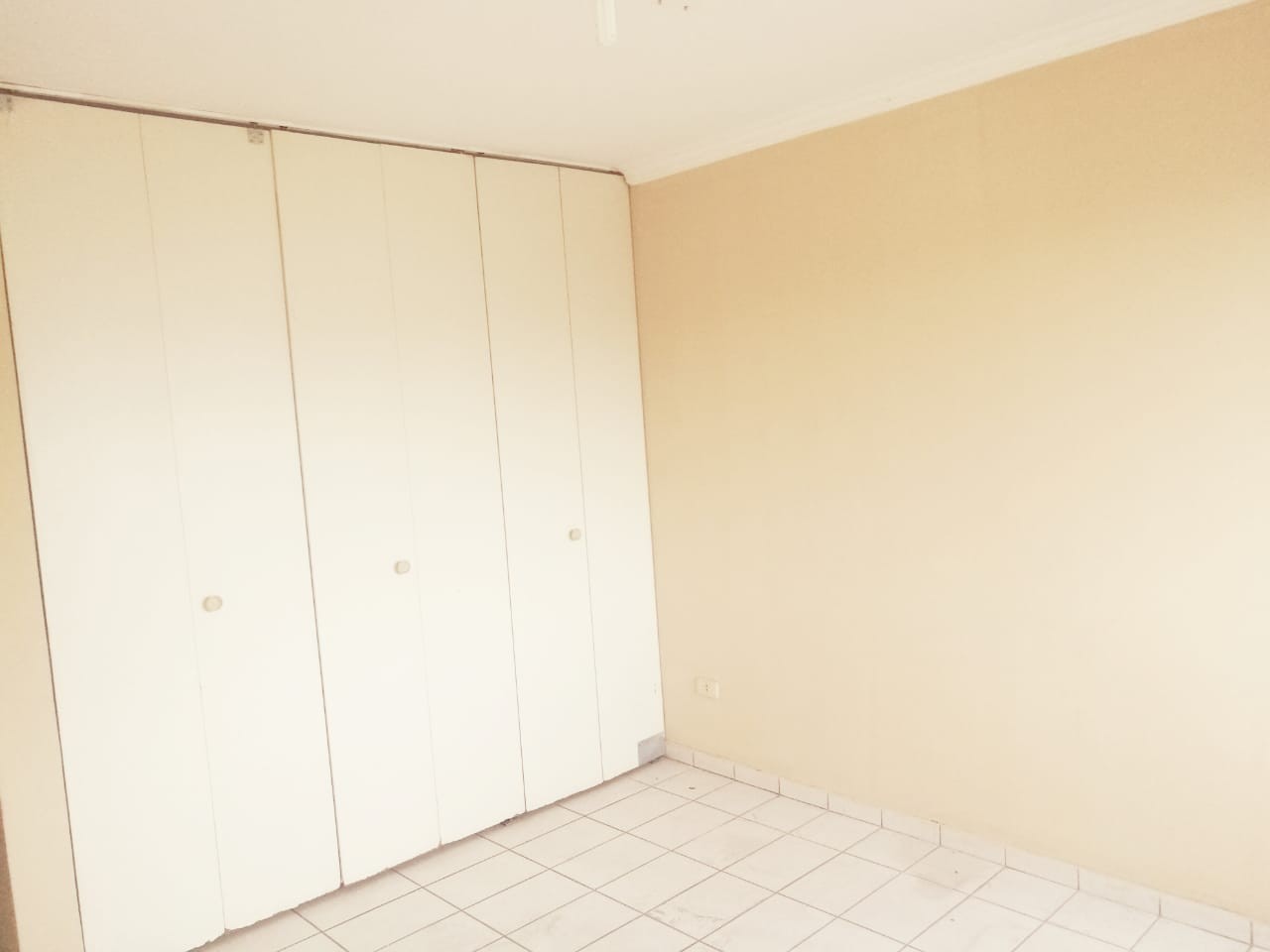 En Alquiler a $us 200 Foto 3