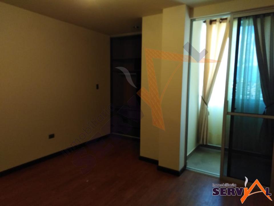 En Alquiler a $us 400 Foto 3