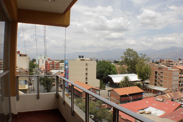 Departamento en VentaAv. Heroinas casi Av. Ayacucho 3 dormitorios 3 baños  Foto 3