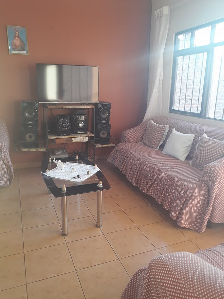 Casa en El Palmar en Santa Cruz de la Sierra 3 dormitorios 1 baños 2 parqueos Foto 5