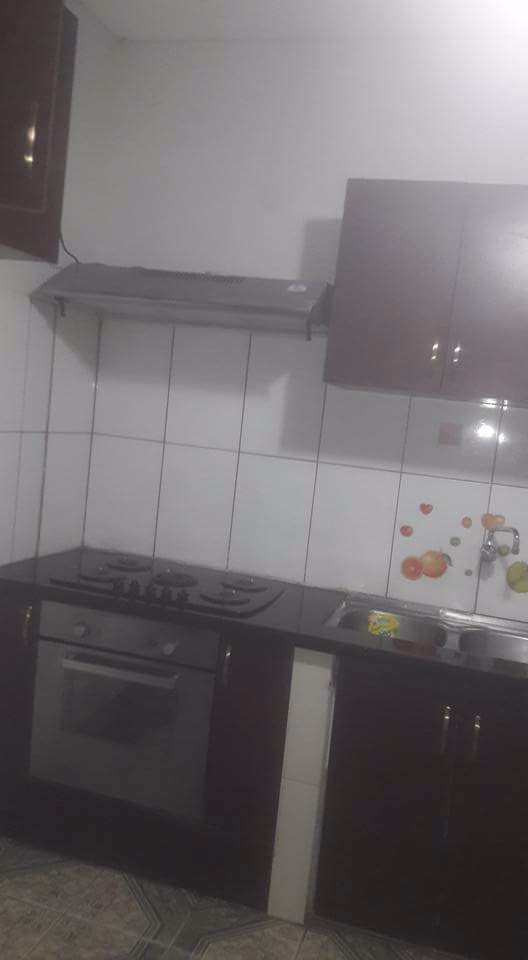 Casa en Entre 2do y 3er anillo Este en Santa Cruz de la Sierra  2 baños 3 parqueos Foto 3