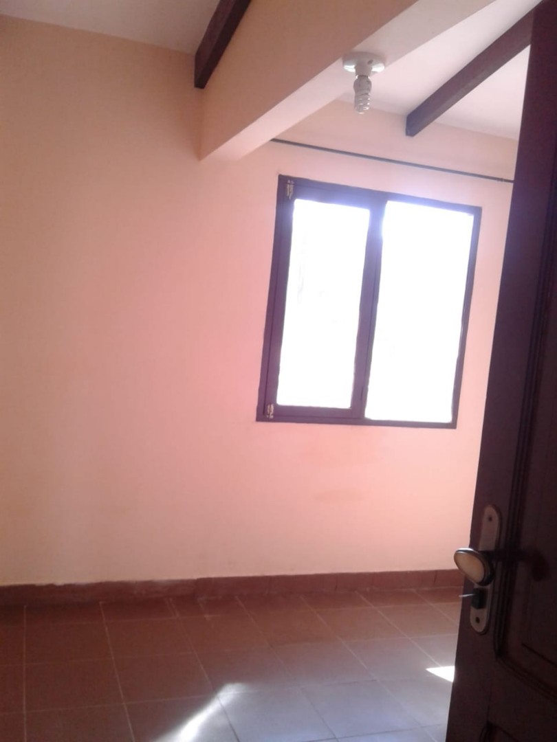 Departamento en AlquilerUbicacion: zona stadium patria, calle German Busch. 3 dormitorios 1 baños  Foto 6