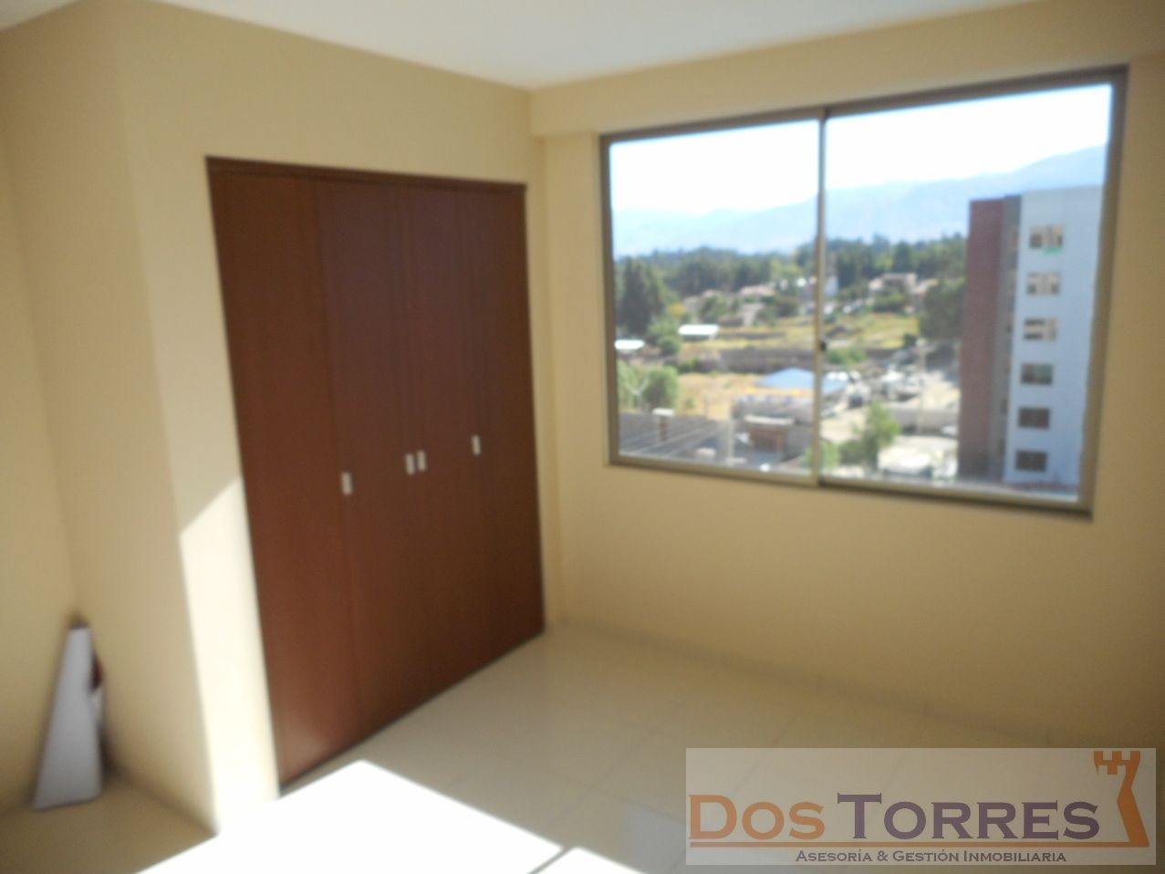 Departamento en Tiquipaya en Cochabamba 3 dormitorios 2 baños 1 parqueos Foto 10