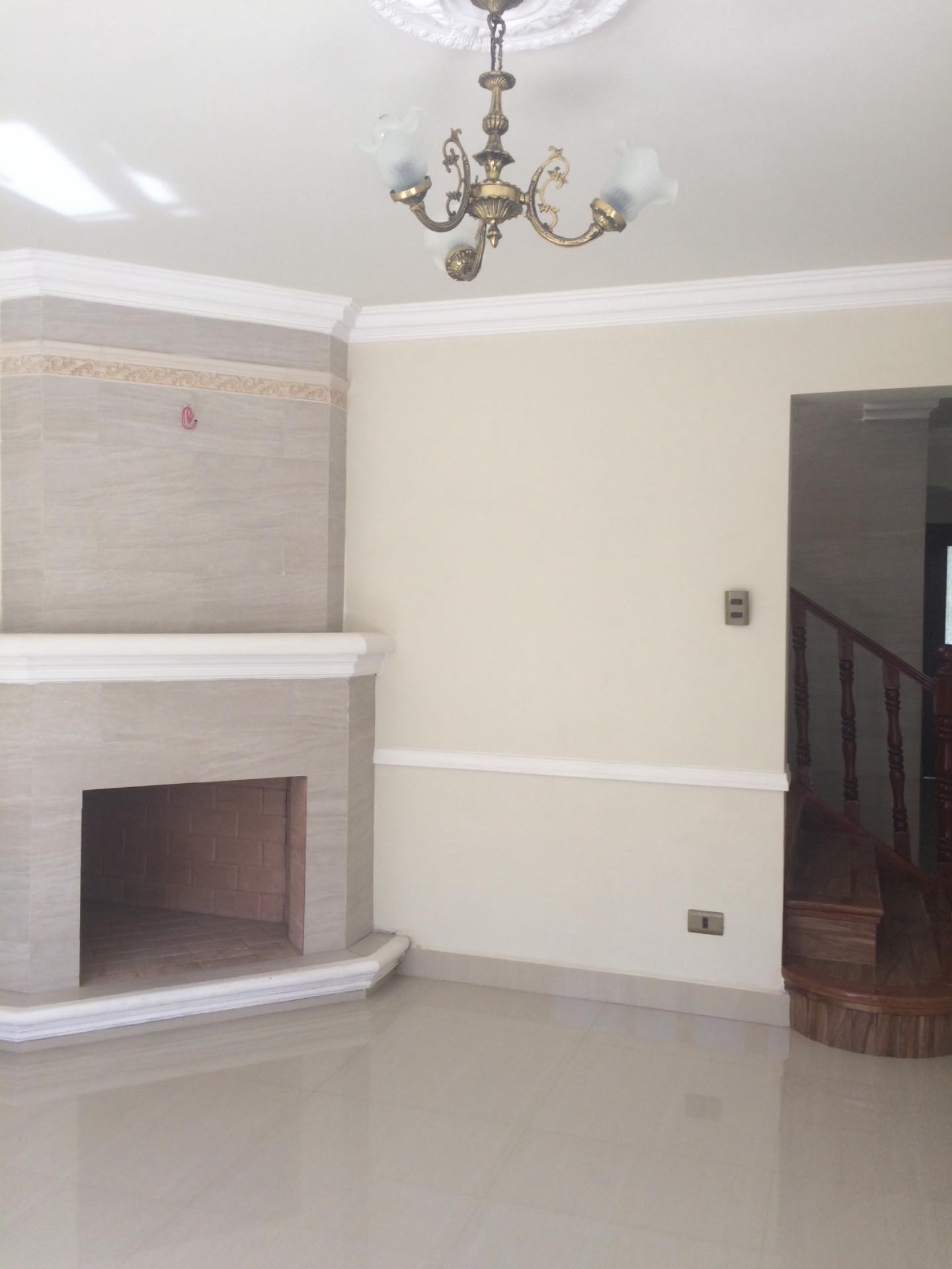 Casa en AnticréticoCalle kiswara 4 dormitorios 4 baños 2 parqueos Foto 2