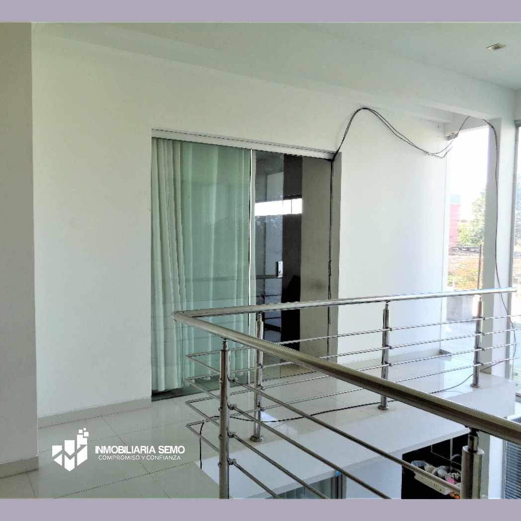 Casa en Entre 3er y 4to anillo Sur en Santa Cruz de la Sierra 3 dormitorios 3 baños 1 parqueos Foto 5