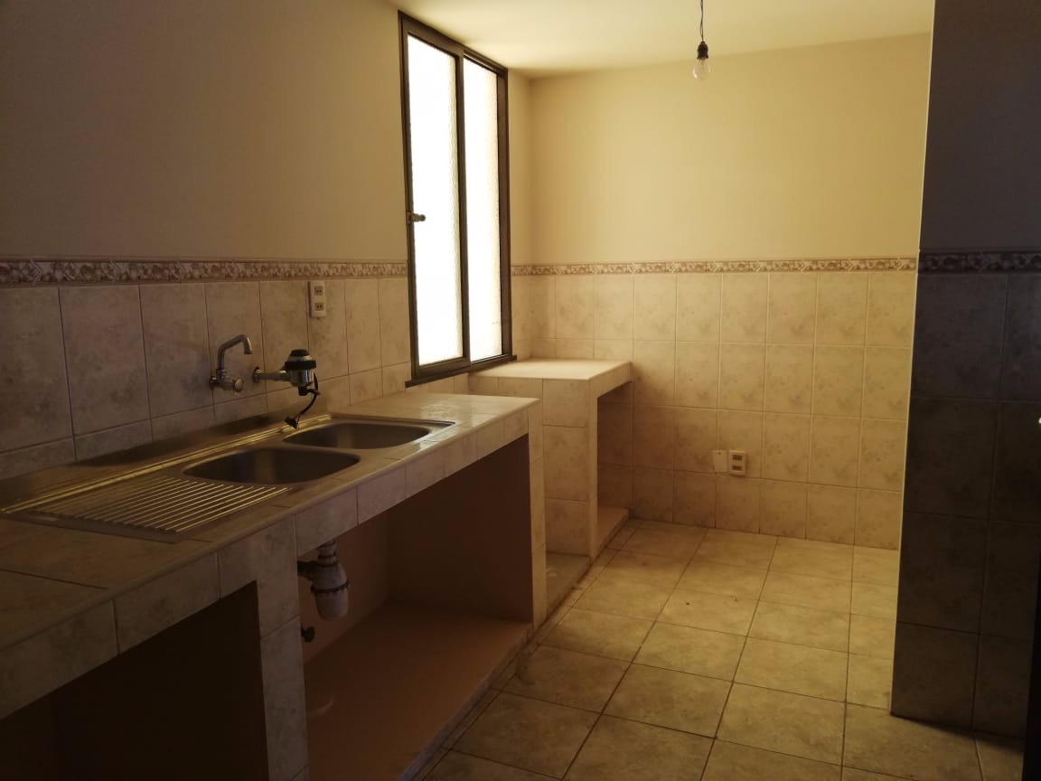 Departamento en San Pedro en La Paz 3 dormitorios 2 baños  Foto 6