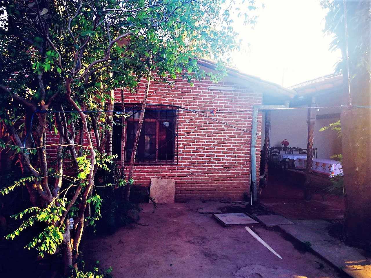 Casa  Barrio Héroes del Chaco, a solo 5 cuadras de la Av. 3 Pasos al frente Foto 8