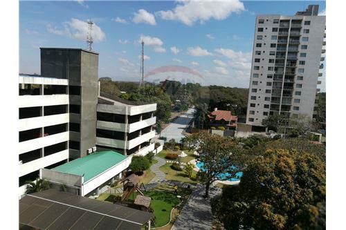 Departamento en VentaAv. Roca y Coronado Condominio Curupaú III  2 baños 1 parqueos Foto 9