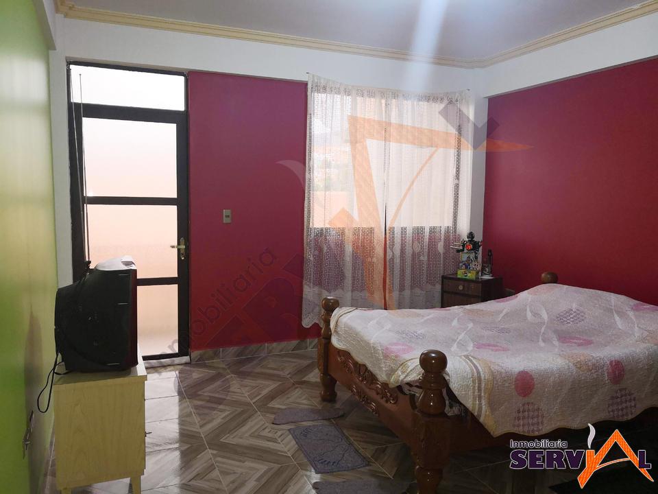 Casa en Aranjuez en Cochabamba 4 dormitorios 3 baños 2 parqueos Foto 9