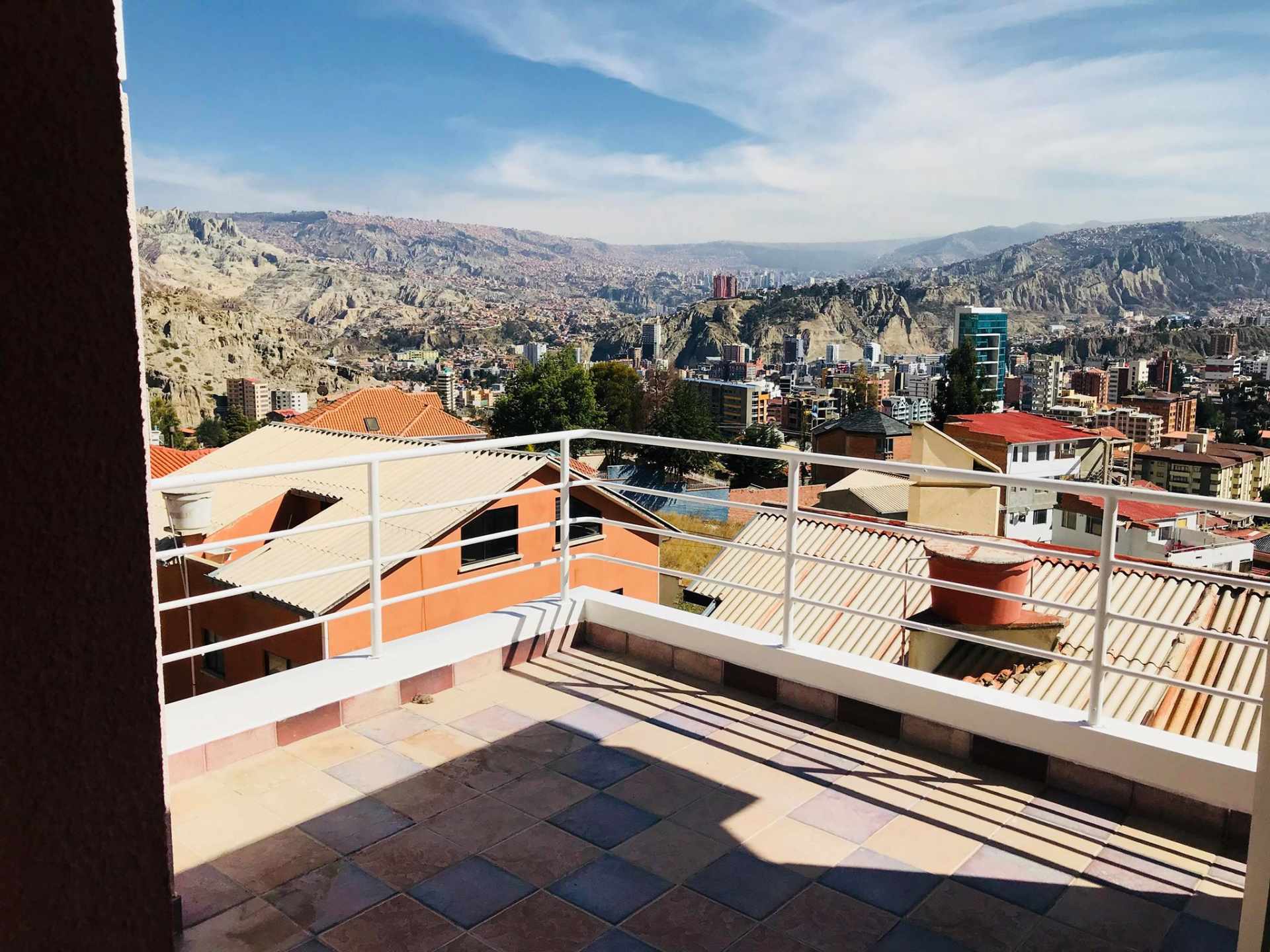 Casa en Auquisamaña en La Paz 4 dormitorios 4 baños 2 parqueos Foto 10