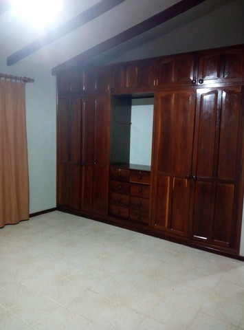 Casa en AlquilerParagua entre segundo y tercer anillo. 4 dormitorios 3 baños 2 parqueos Foto 1