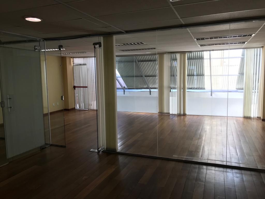 Edificio en Obrajes en La Paz 1 dormitorios 6 baños  Foto 9