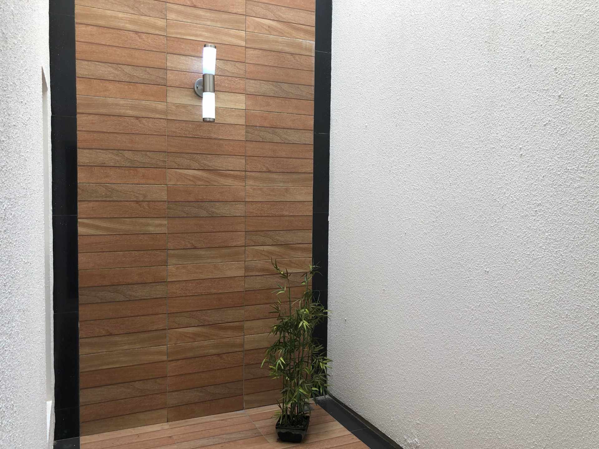 Departamento en VentaCondominio Onix [Equipetrol Norte], Departamento monoambiente full amoblado de lujo en venta, con parqueo techado. [88000$us.] Foto 8