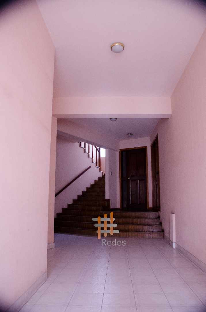 Edificio en San Jorge en La Paz 18 dormitorios 12 baños 16 parqueos Foto 4