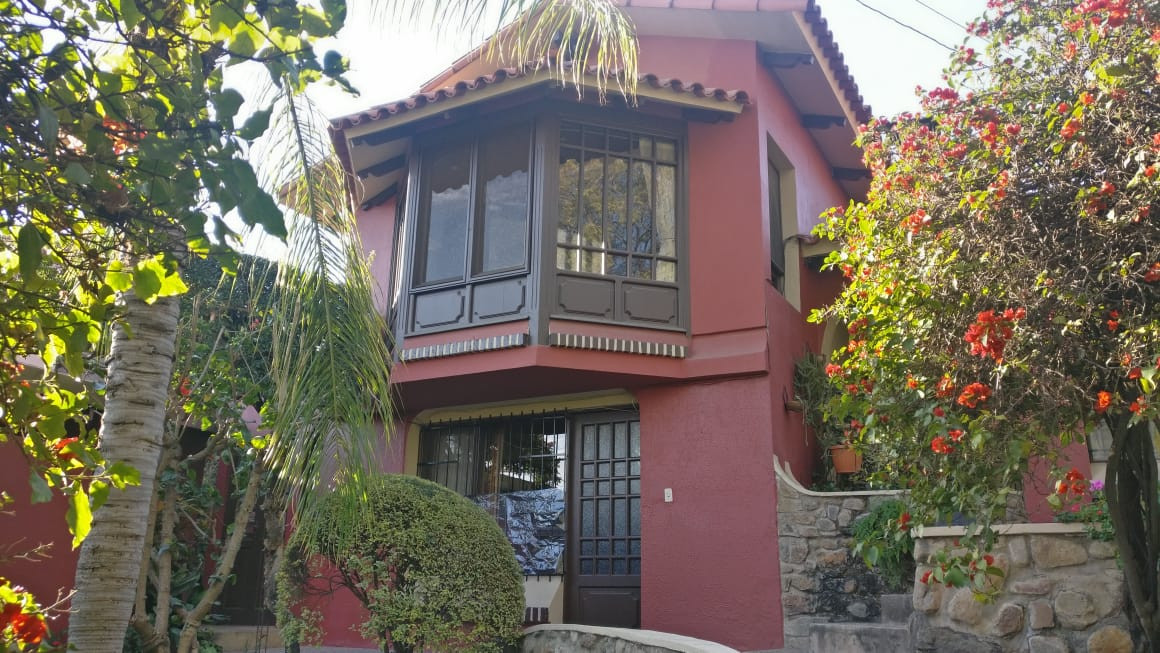 Casa en Cala Cala en Cochabamba 5 dormitorios 4 baños 5 parqueos Foto 8