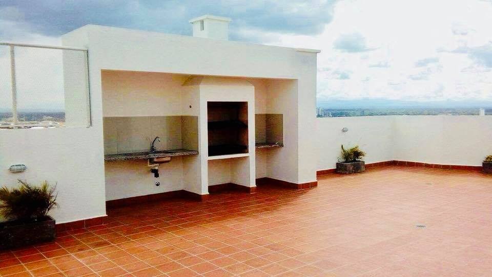 Departamento 2do Anillo entre Avenida Centenario y Roca y Coronado Foto 14