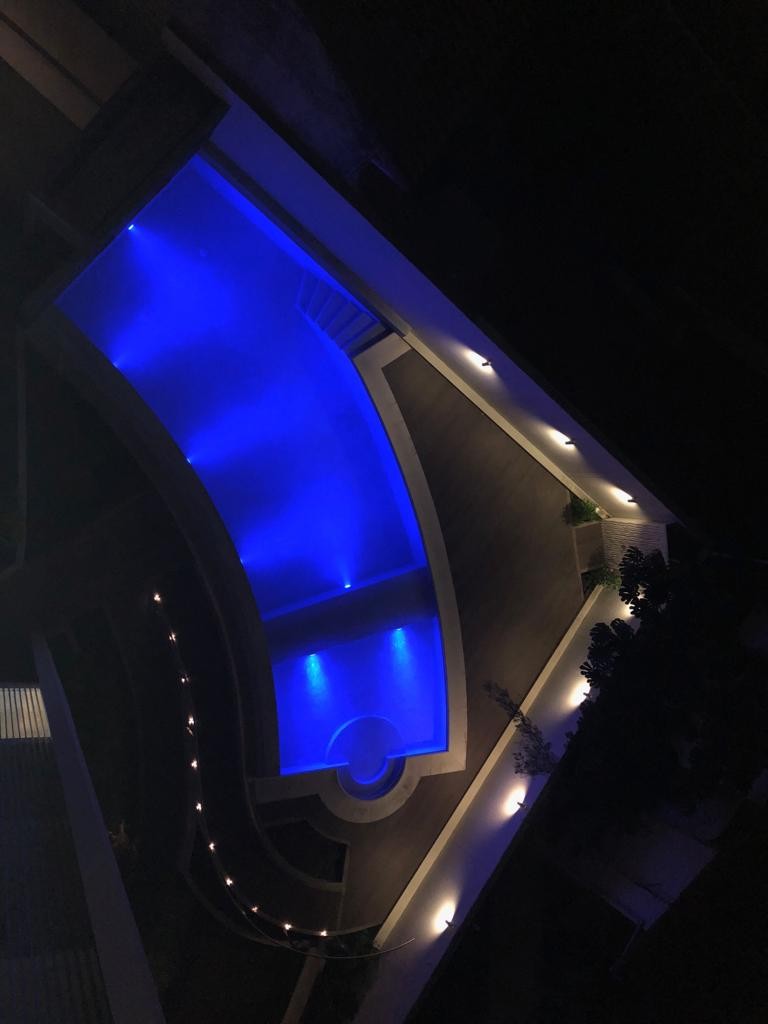 Departamento URBARI, Av Barrientos esq Av Apiaguaqui Foto 7