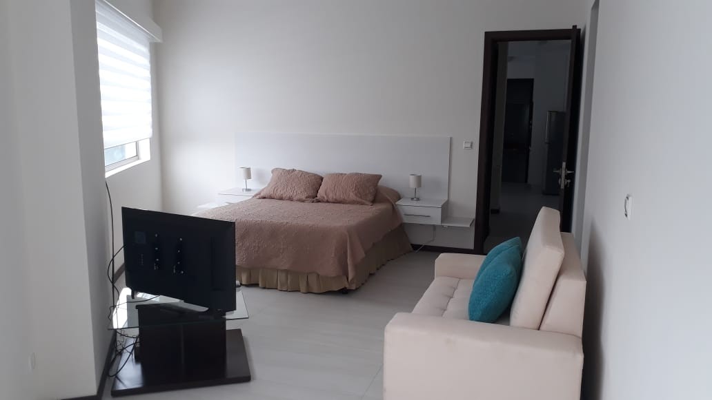 Departamento en Alquiler4to anillo y calle Los Cedros.Centro Empresarial Equipetrol.Santa Cruz de la Sierra .Bolivia Foto 8