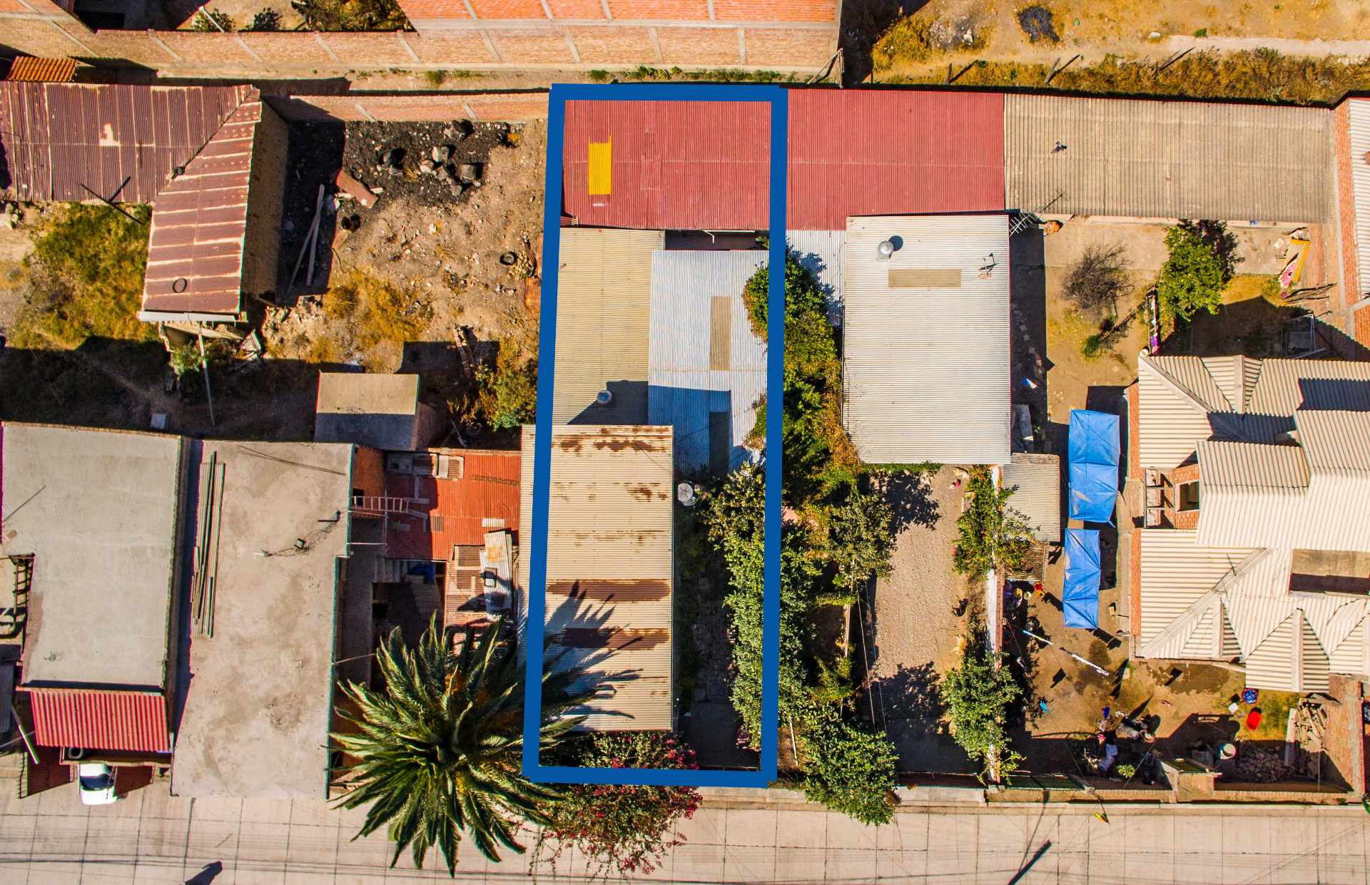 Casa en La Chimba en Cochabamba 6 dormitorios 2 baños 2 parqueos Foto 2