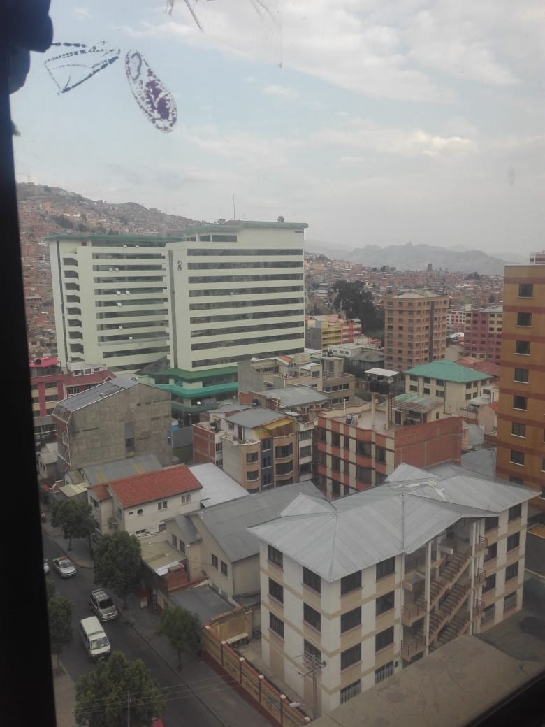 Departamento en Miraflores en La Paz 3 dormitorios 3 baños 1 parqueos Foto 15