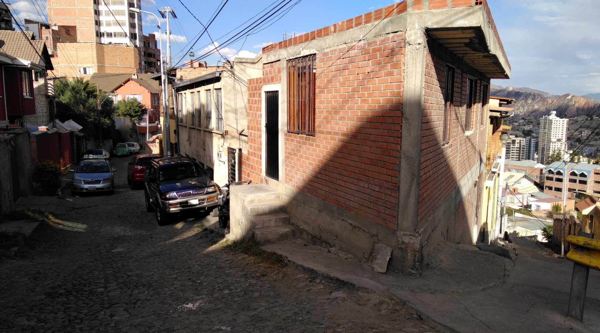 Casa en Obrajes en La Paz 3 dormitorios 3 baños  Foto 6