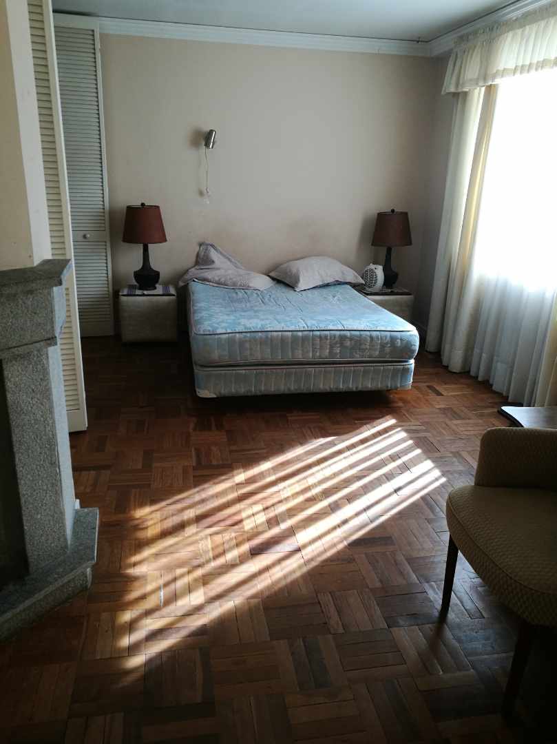 Departamento Los Nuevos Pinos bonito departamento amoblado y equipado de 2 dormitorios en suite, living - comedor, chimenea. Foto 7