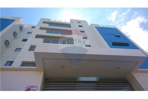Departamento en AlquilerMiraflores Calle B entre las calles Nº 9 y 10 6 dormitorios 2 baños 1 parqueos Foto 1