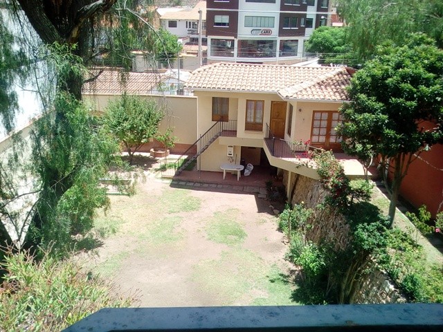 Casa en Sucre en Sucre 4 dormitorios 3 baños 4 parqueos Foto 12