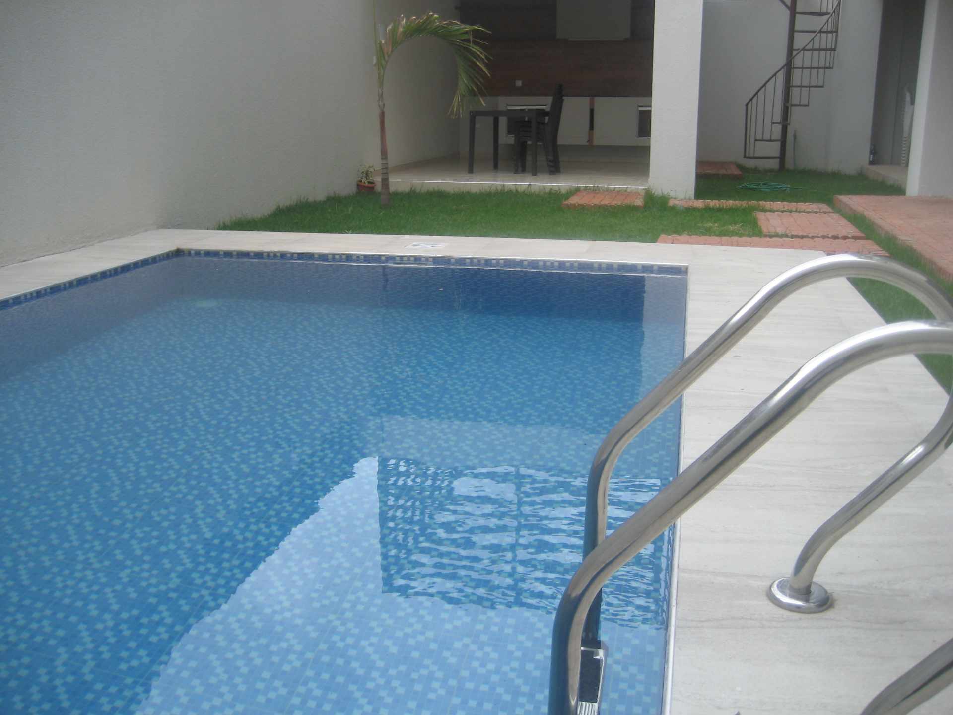 Departamento Calle sofia rodriguez, paralela a la av alamana pasando 3 cuadras el cuarto anillo, Edificio KAMARI Foto 6