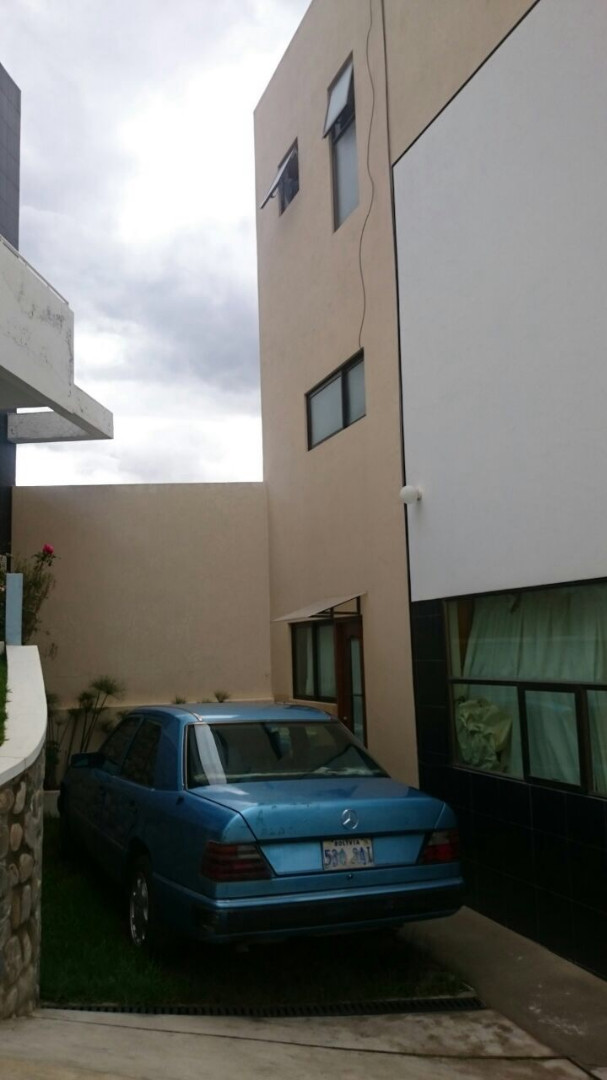 Casa en Calacoto en La Paz 3 dormitorios 3 baños 1 parqueos Foto 14