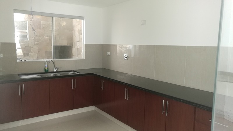 Casa en VentaCondominio Jerusalén, Calle Apocalipsis 4 dormitorios 4 baños 1 parqueos Foto 8